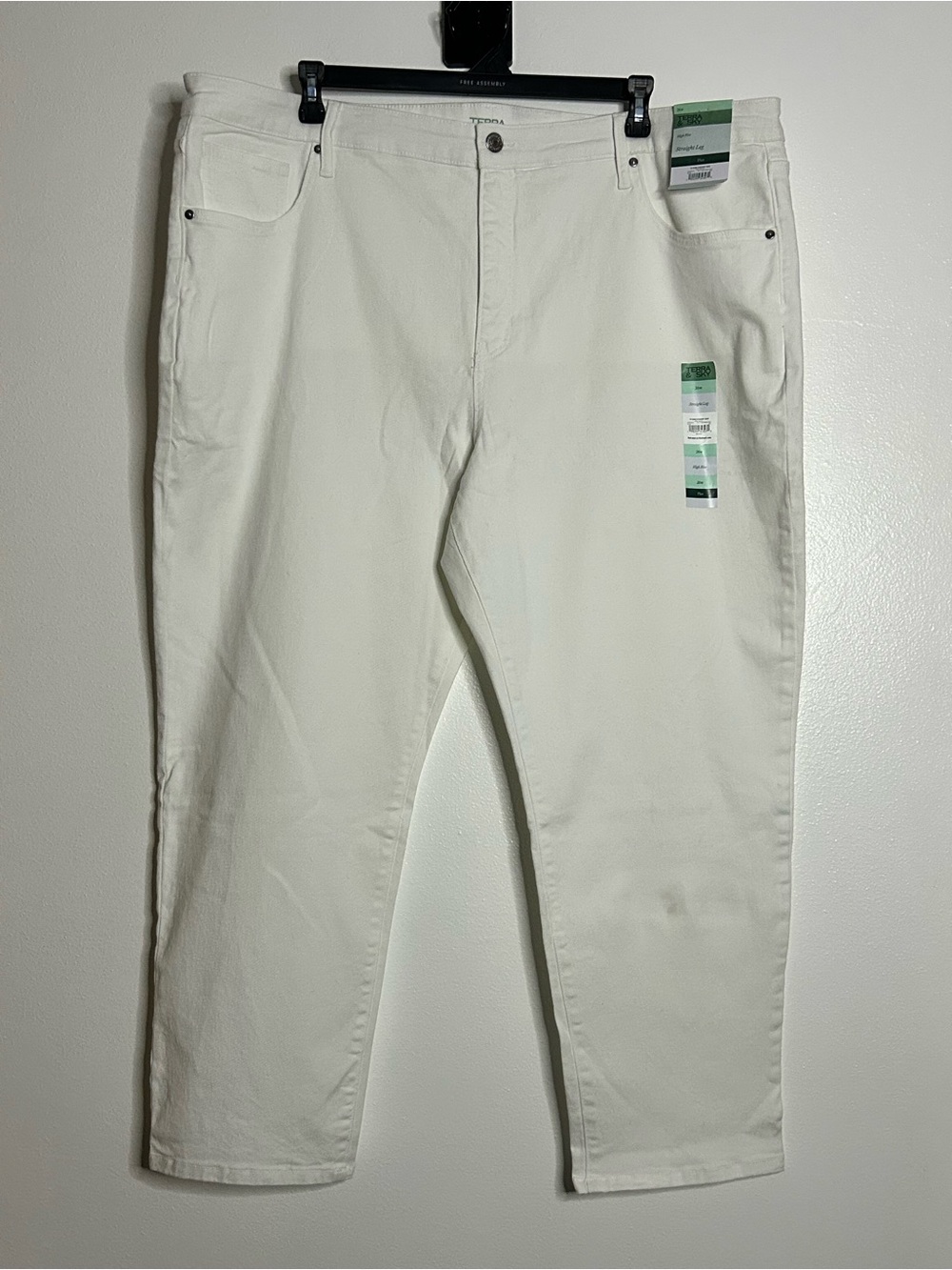 NWT Terra & Sky Vivid White High Rise Straight Leg Jeans Plus Size 26W Stretch